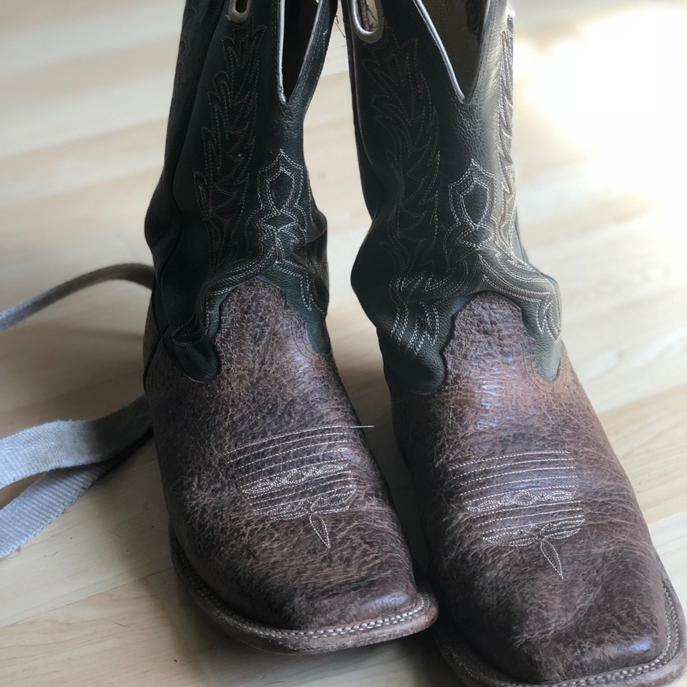 Size 11 Limited edition cavenders leather boot.